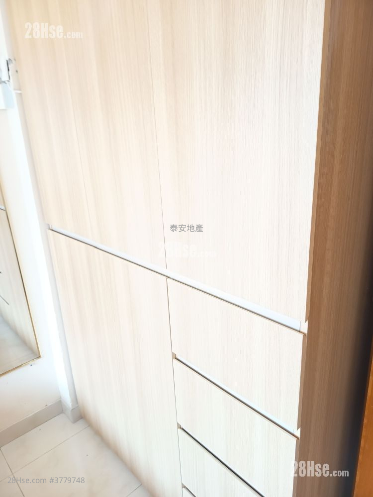 Hung Cheung Building Rental 2 Bedrooms , 1 Bathroom 322 ft²