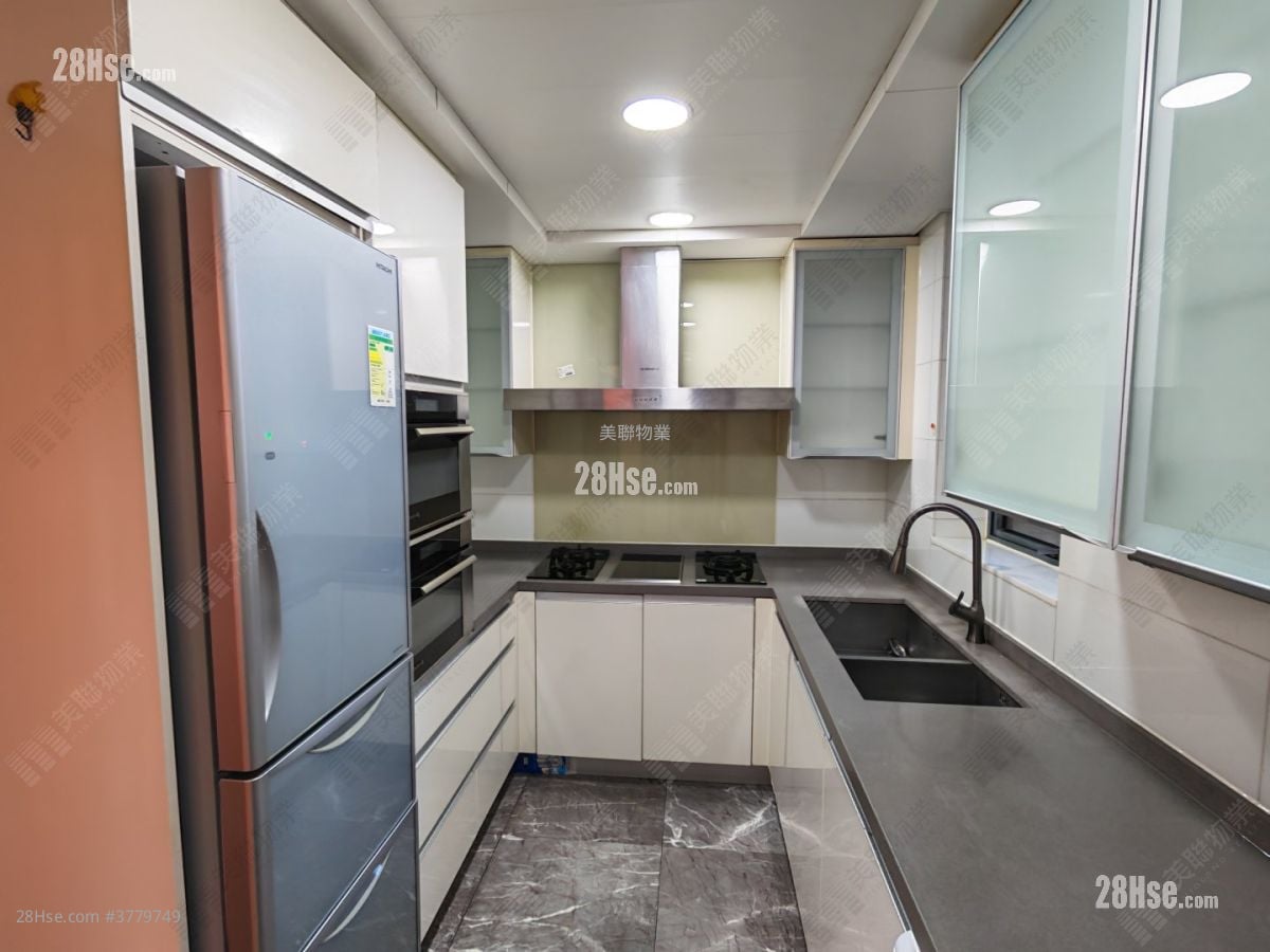 The Palazzo Sell 3 Bedrooms , 2 Bathrooms 1,016 ft²