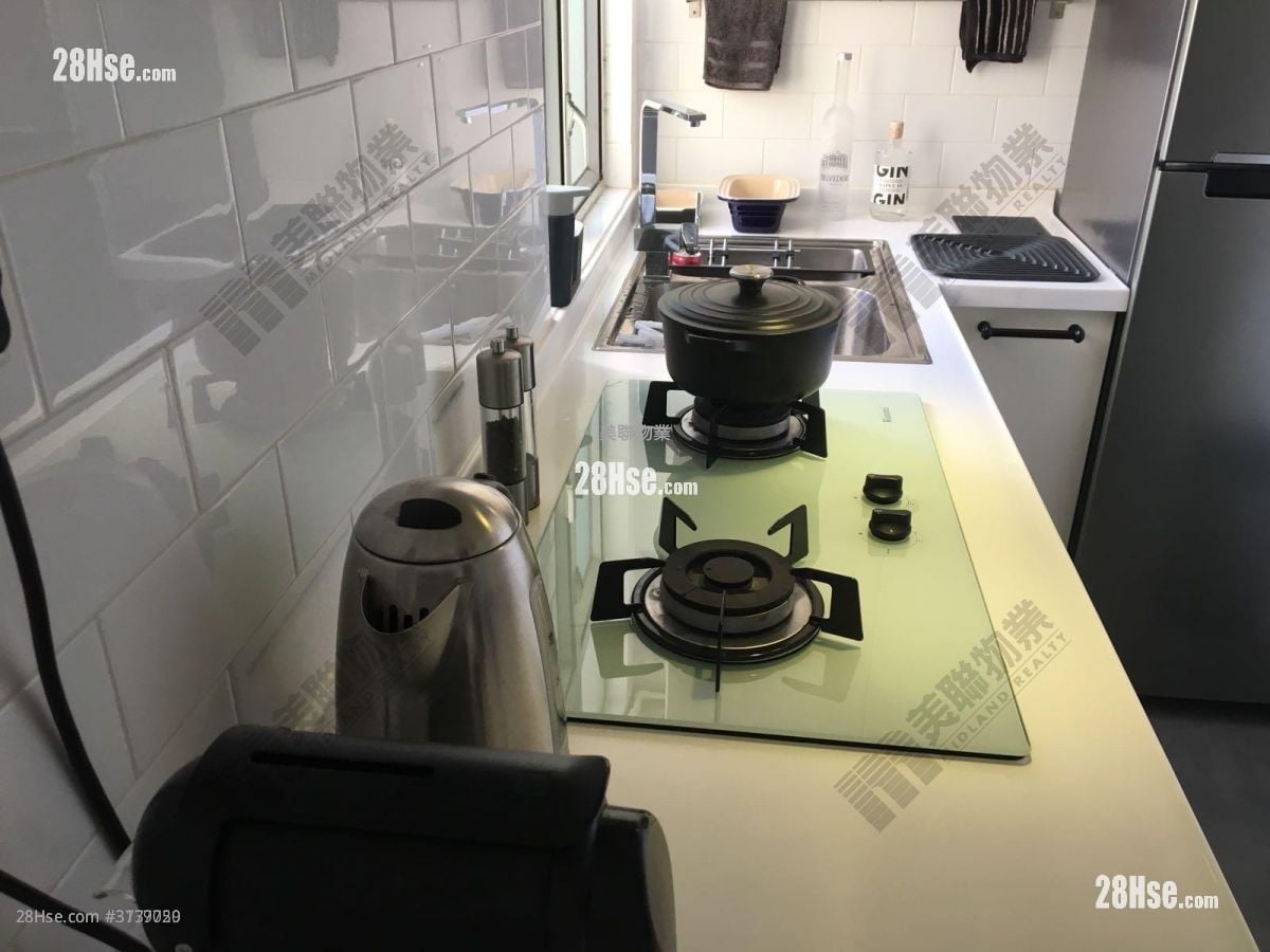 Tuen Mun Town Plaza Rental 2 Bedrooms , 1 Bathroom 326 ft²