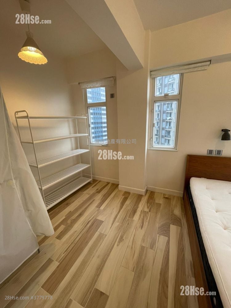 Pao Woo Mansion Sell 1 Bedroom , 1 Bathroom 376 ft²