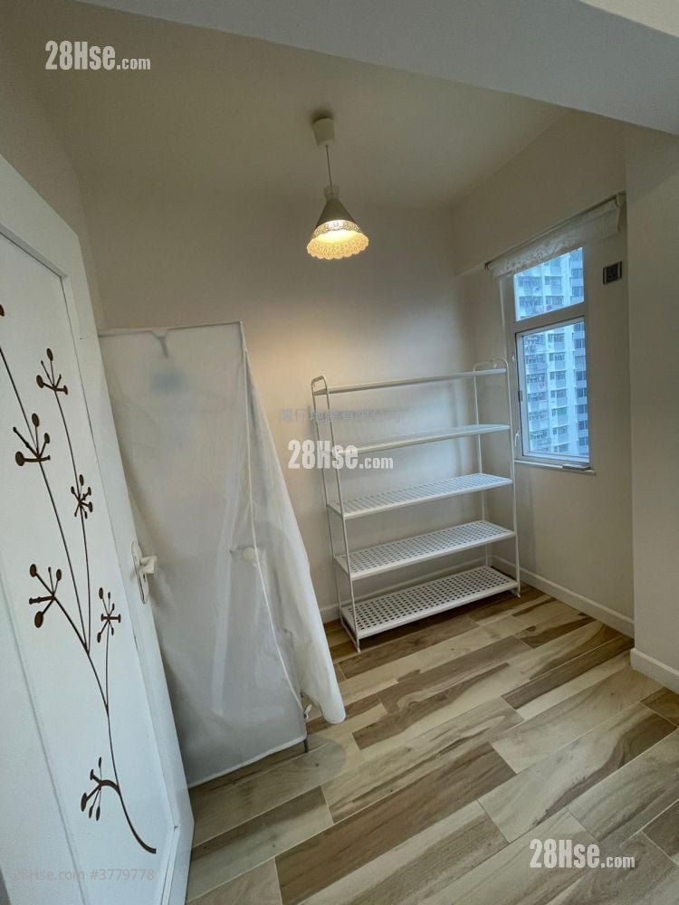 Pao Woo Mansion Sell 1 Bedroom , 1 Bathroom 376 ft²