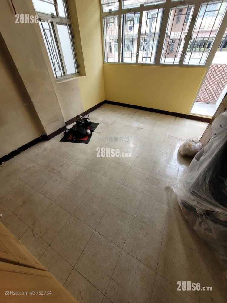 中坚楼 售盘 开放式间隔 326 平方尺