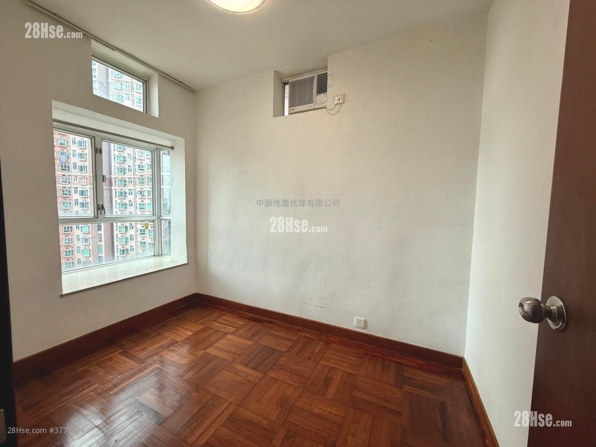 Discovery Park Rental 3 Bedrooms , 2 Bathrooms 647 ft²