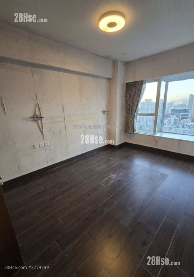 Pacific Palisades Sell 3 Bedrooms , 1 Bathroom 843 ft²