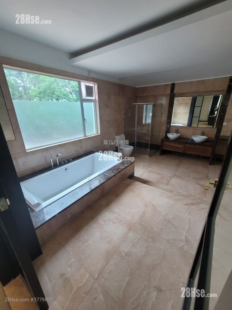 虎地下邨 售盘 4,000 平方尺