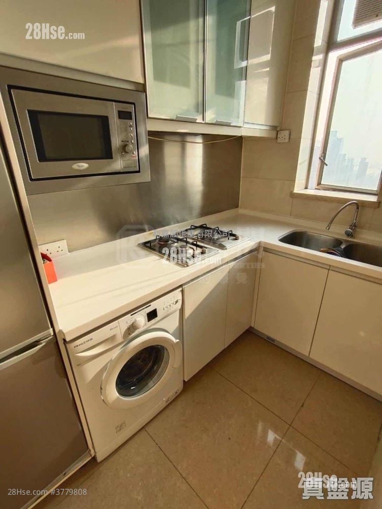 海峯 售盘 3 房 716 平方尺