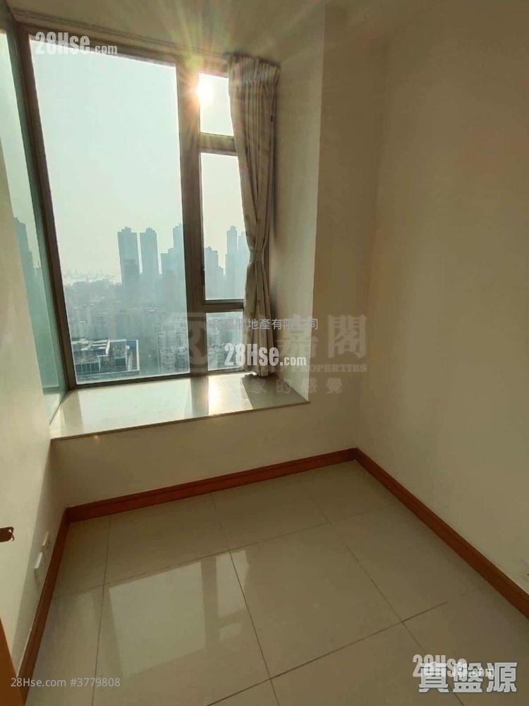 海峯 售盘 3 房 716 平方尺