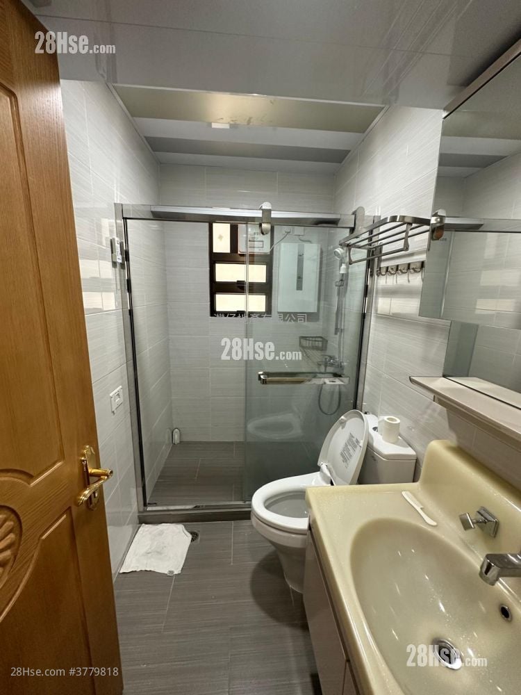 华登大厦 售盘 3 房 , 3 浴室 856 平方尺