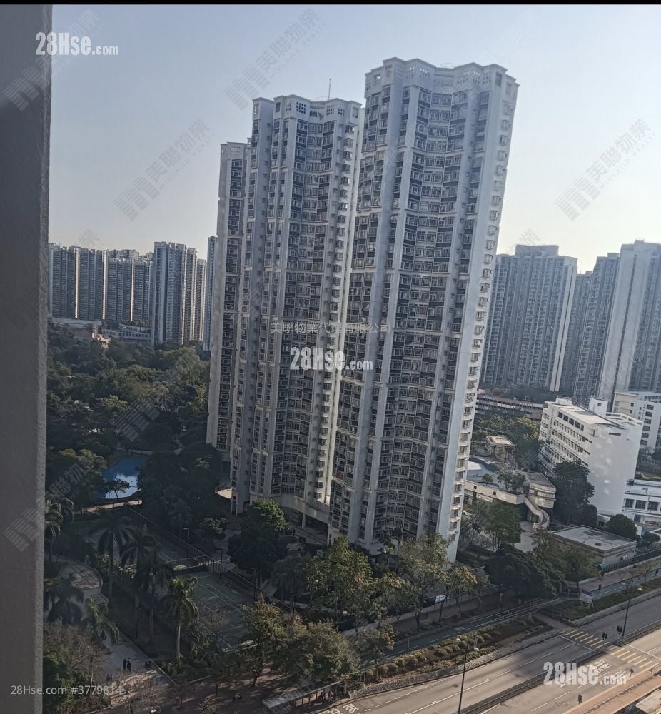 Tin Chung Court Sell 3 Bedrooms 650 ft²