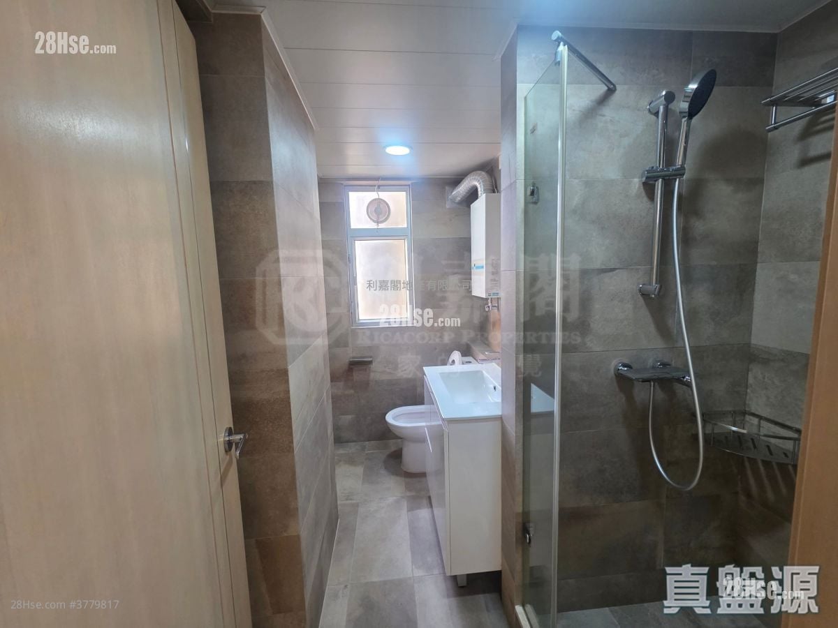 美孚新邨 售盘 3 房 , 2 浴室 946 平方尺