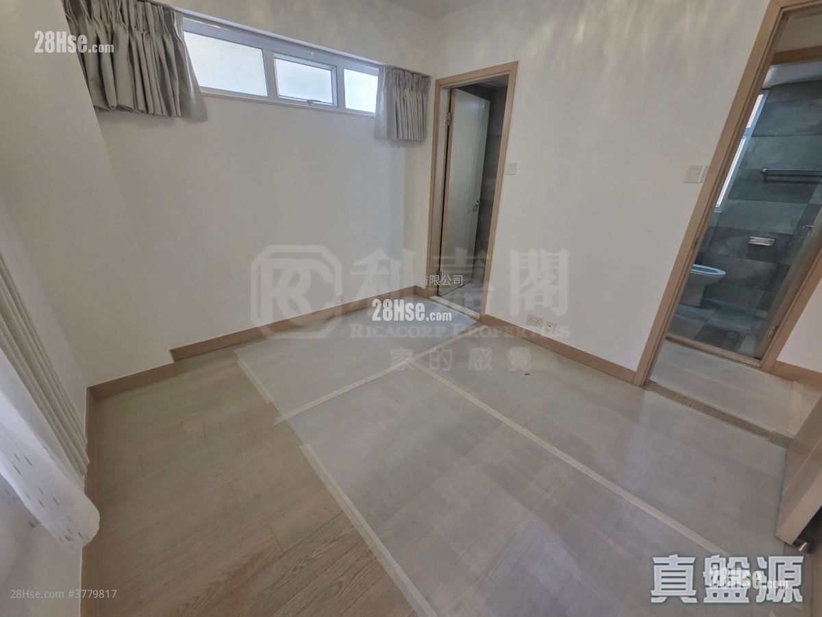 美孚新邨 售盘 3 房 , 2 浴室 946 平方尺