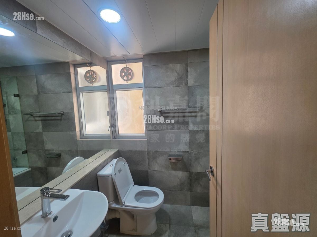 美孚新邨 售盘 3 房 , 2 浴室 946 平方尺