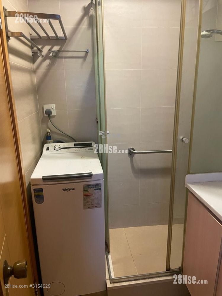 Holford Gardens Rental 2 Bedrooms , 1 Bathroom