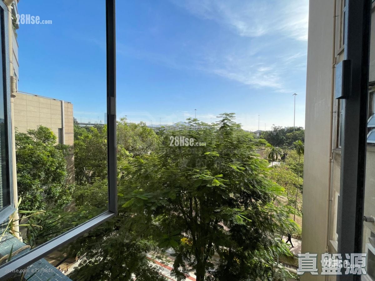 Mei Foo Sun Chuen Sell 3 Bedrooms , 2 Bathrooms 992 ft²