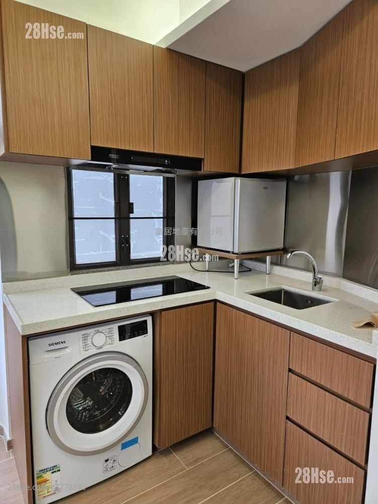 Chi Wing Court Sell 1 Bedroom , 1 Bathroom 184 ft²