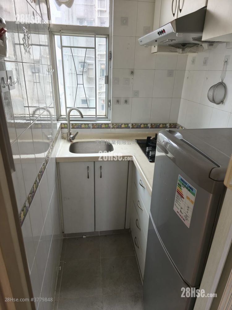 Fortuna Building Rental 2 Bedrooms , 1 Bathroom 252 ft²