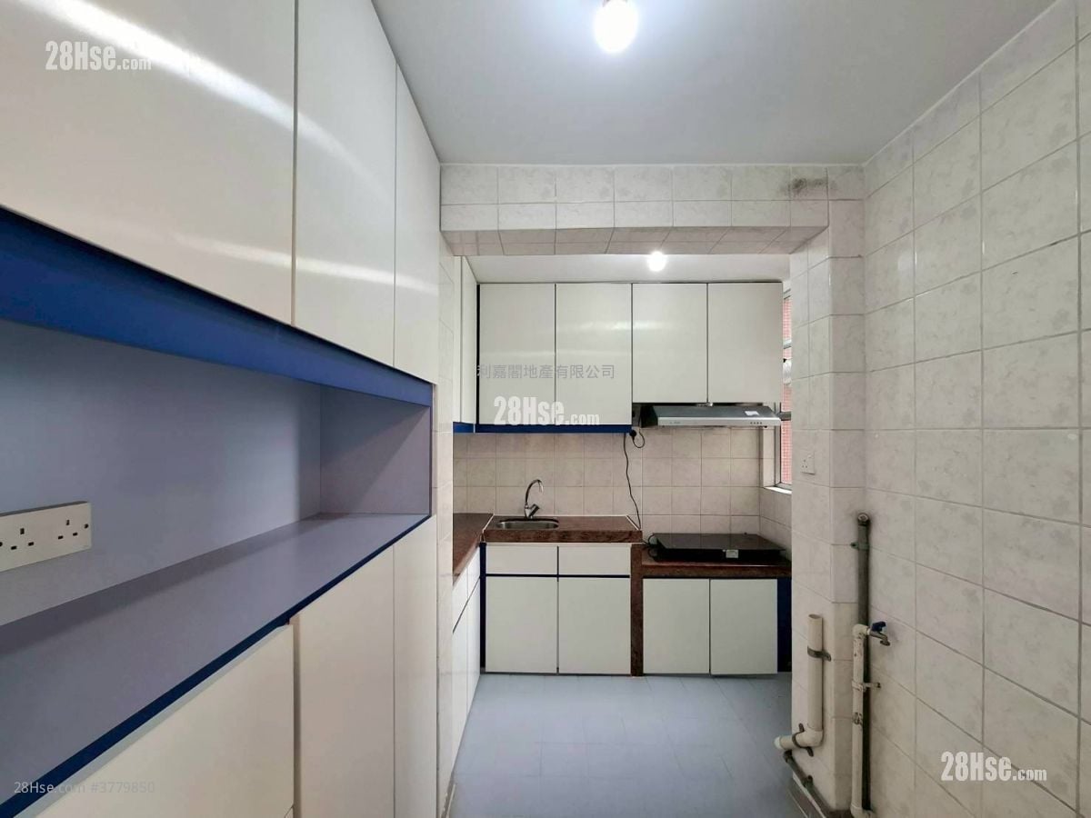 裕东苑 售盘 2 房 426 平方尺