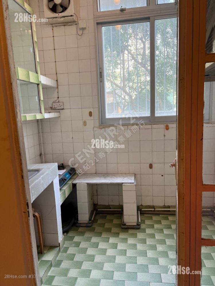 Cheung Wah Estate Sell Studio , 1 Bathroom 277 ft²