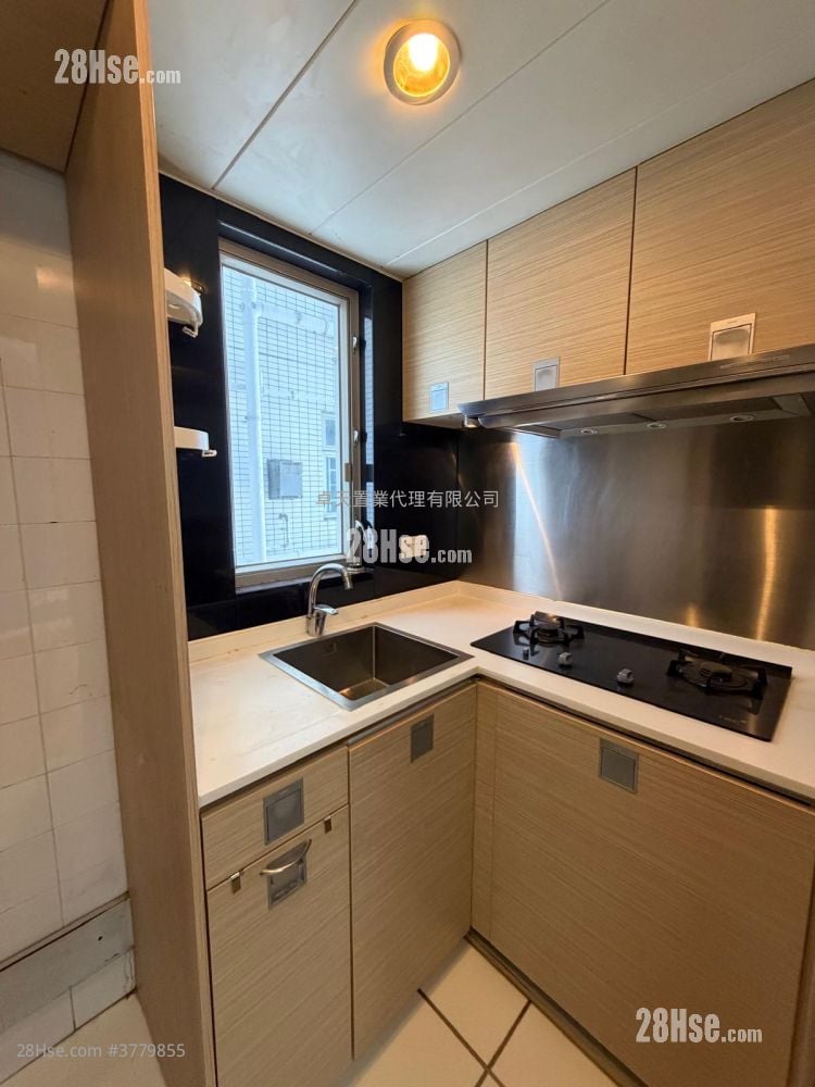 Grand Waterfront Rental 2 Bedrooms , 1 Bathroom 361 ft²