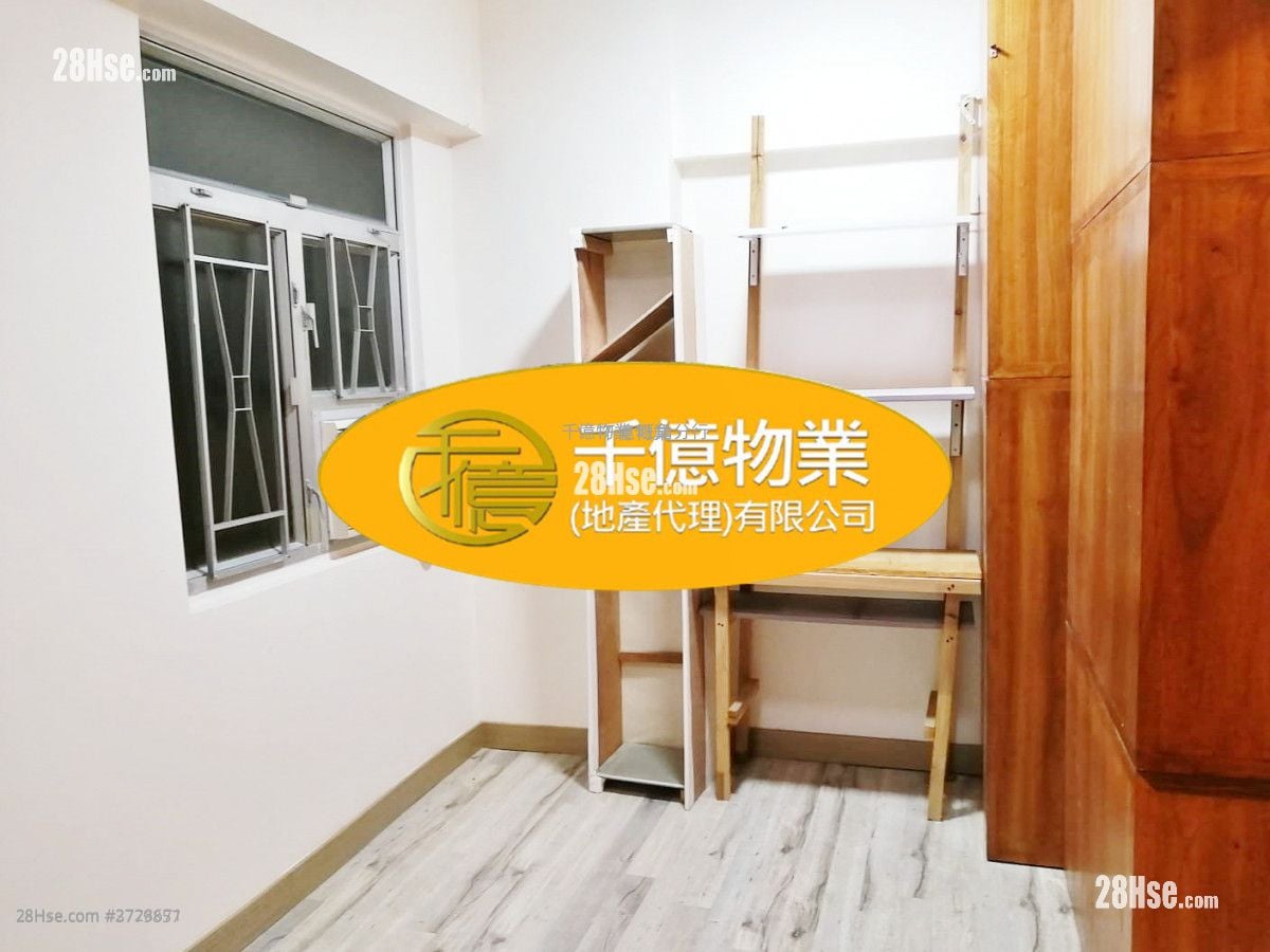 Golden Court Sell 2 Bedrooms 333 ft²