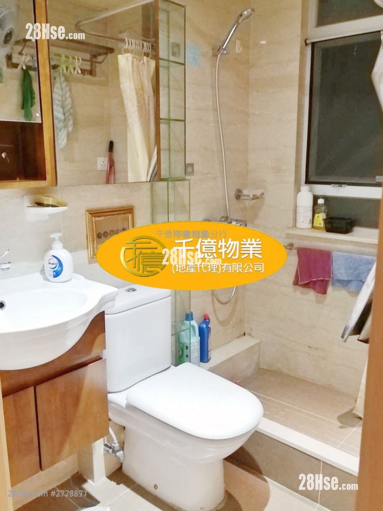 Golden Court Sell 2 Bedrooms 333 ft²