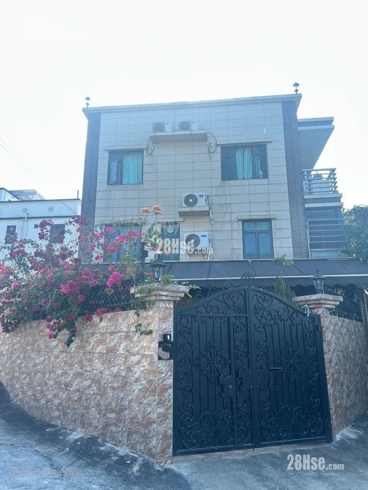 村屋 售盘 4 房 , 3 浴室