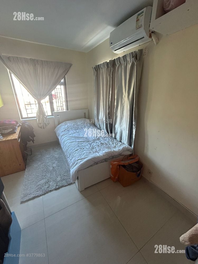 村屋 售盘 4 房 , 3 浴室