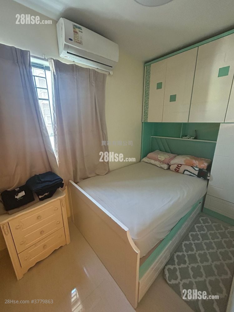 村屋 售盘 4 房 , 3 浴室