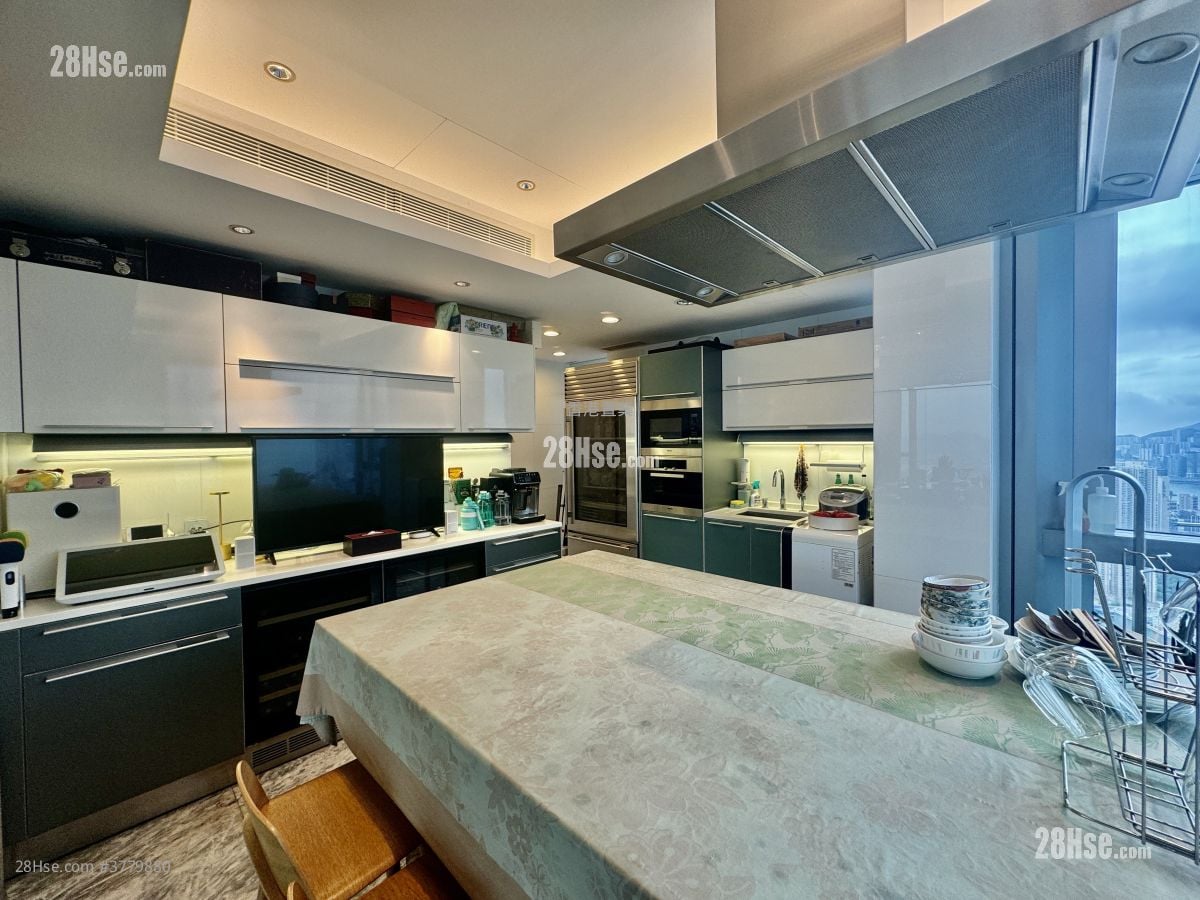 天玺 售盘 4 房 1,679 平方尺