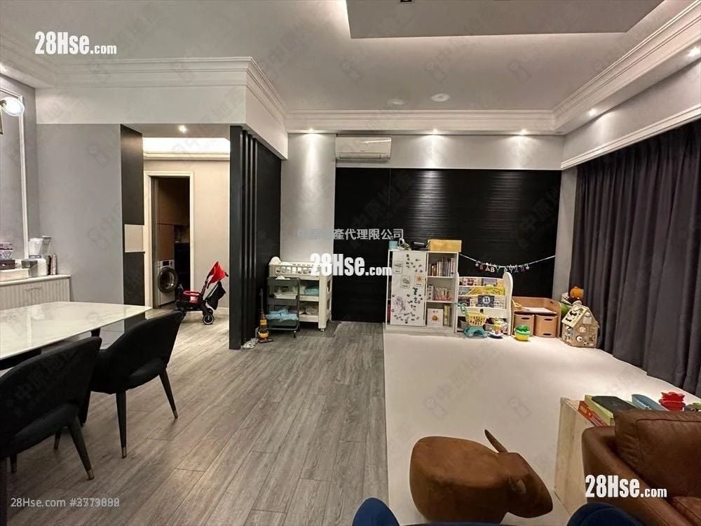 The Cairnhill Sell 4 Bedrooms , 4 Bathrooms 899 ft²