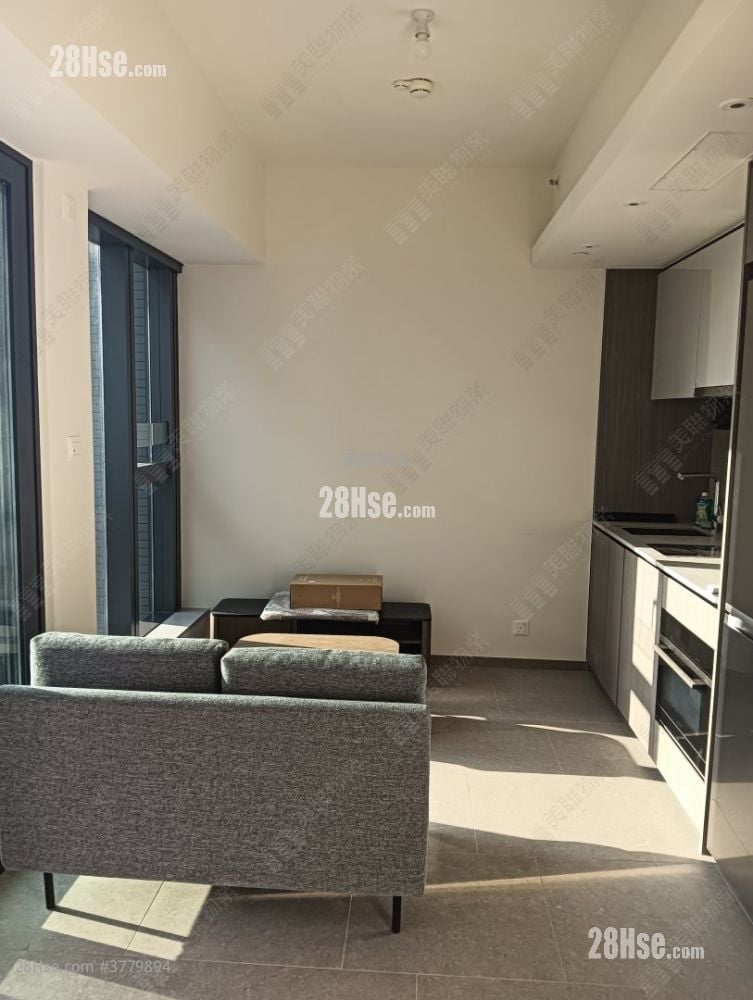 Yoho West Sell Studio , 1 Bathroom 266 ft²