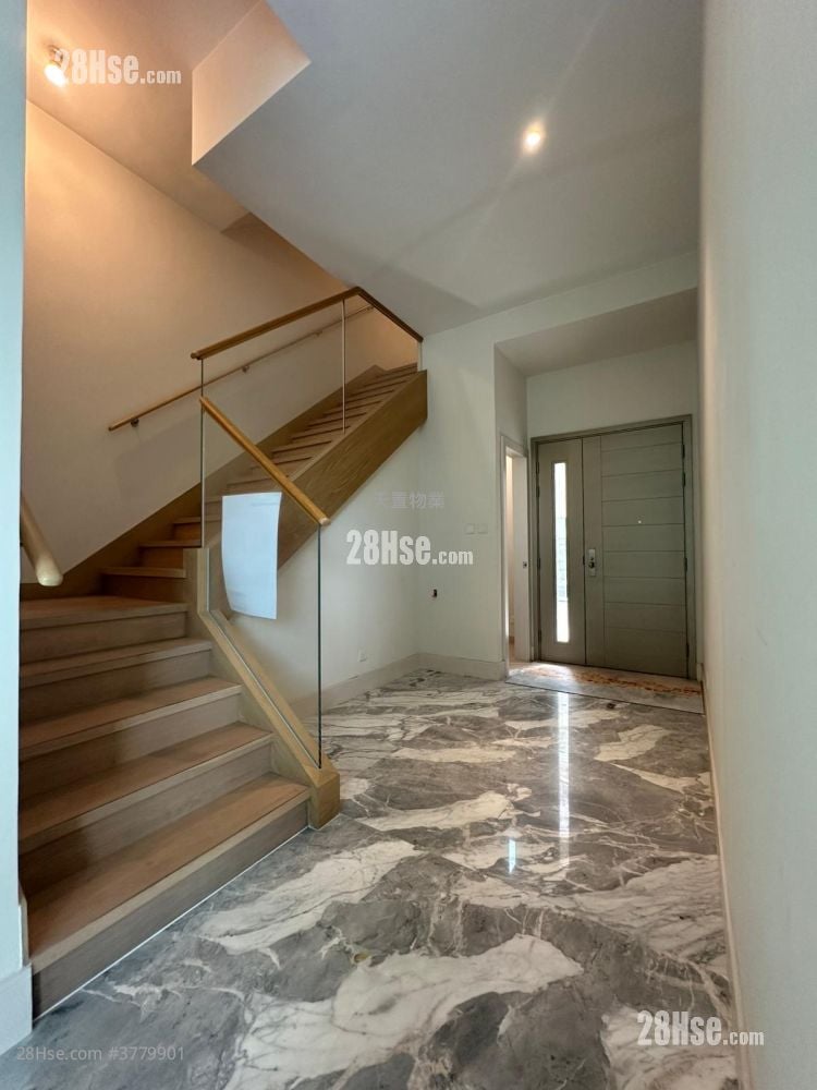 La Aldea Sell 4 Bedrooms , 3 Bathrooms 2,610 ft²