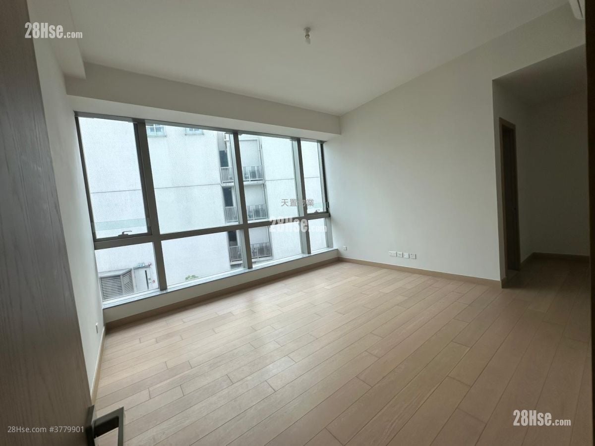 La Aldea Sell 4 Bedrooms , 3 Bathrooms 2,610 ft²