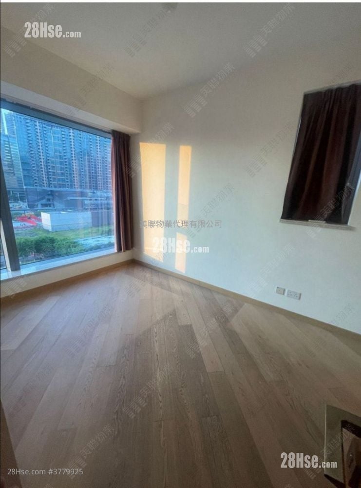 One Kai Tak(Ii) Sell 3 Bedrooms 799 ft²