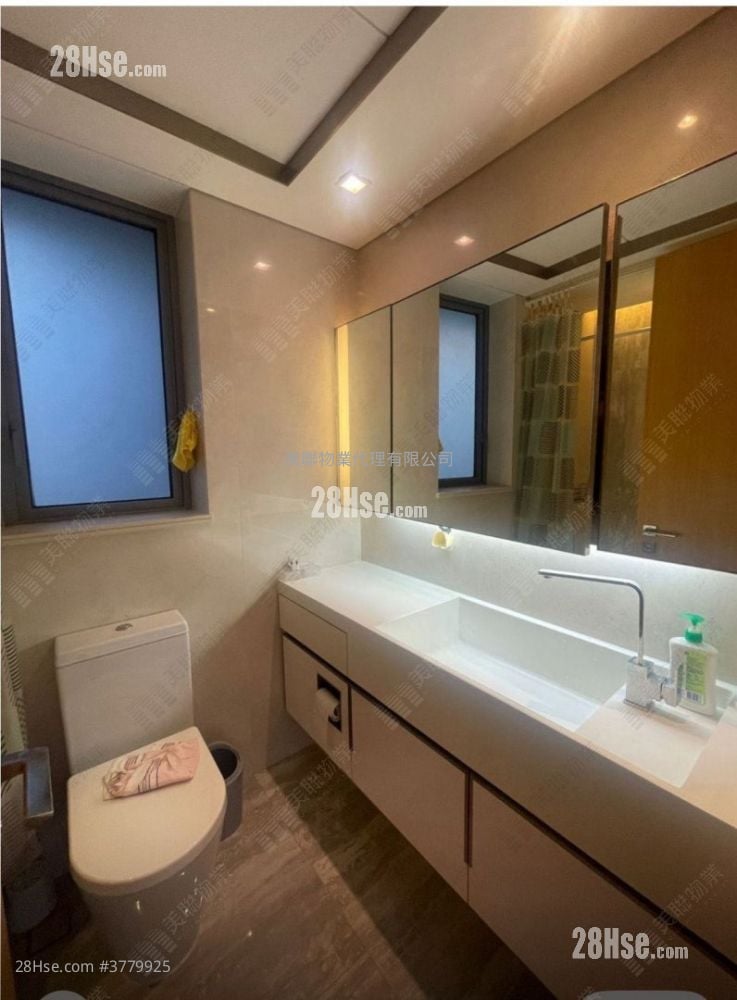 One Kai Tak(Ii) Sell 3 Bedrooms 799 ft²
