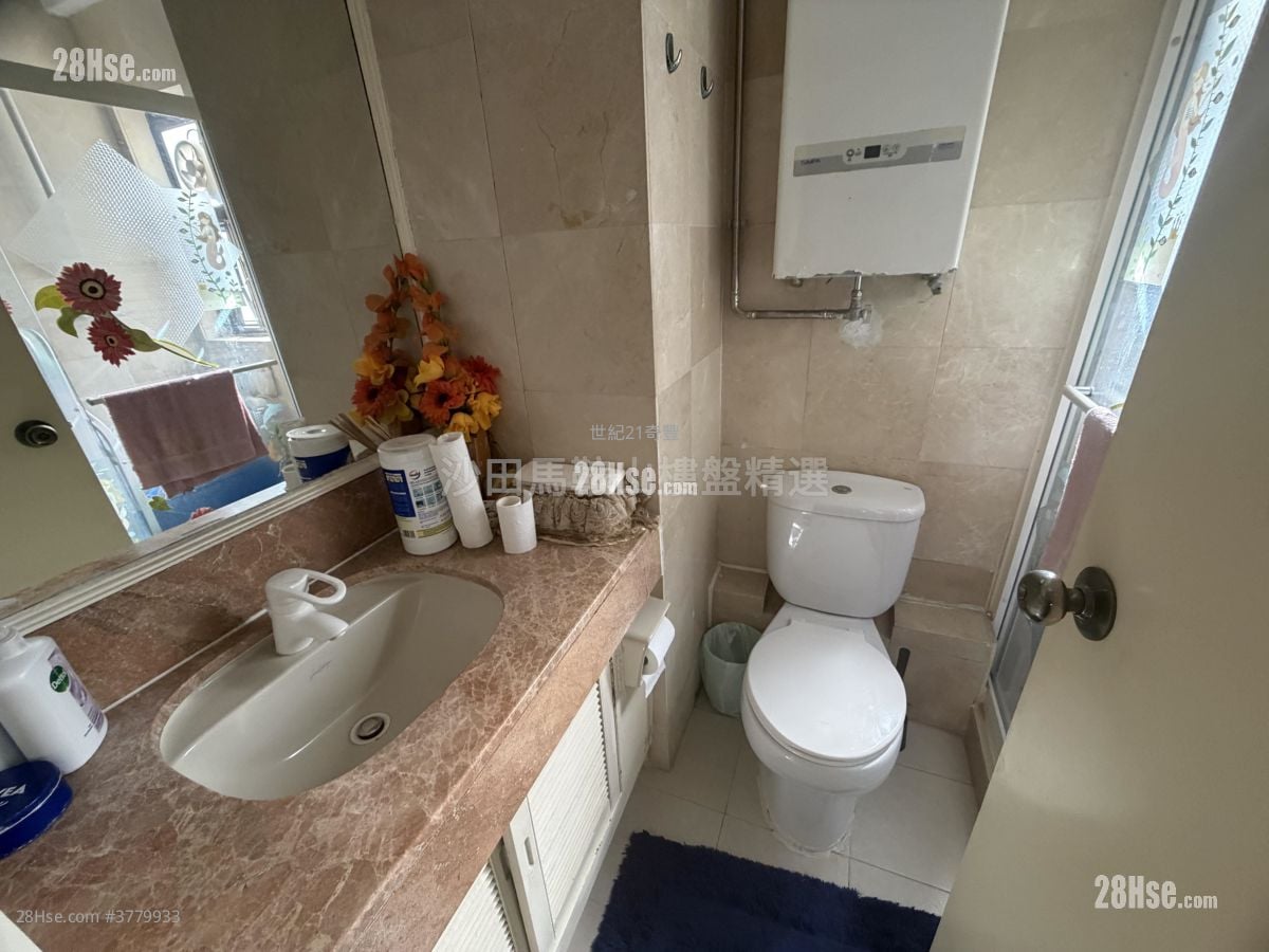 Parc Royale Sell 3 Bedrooms , 2 Bathrooms 942 ft²