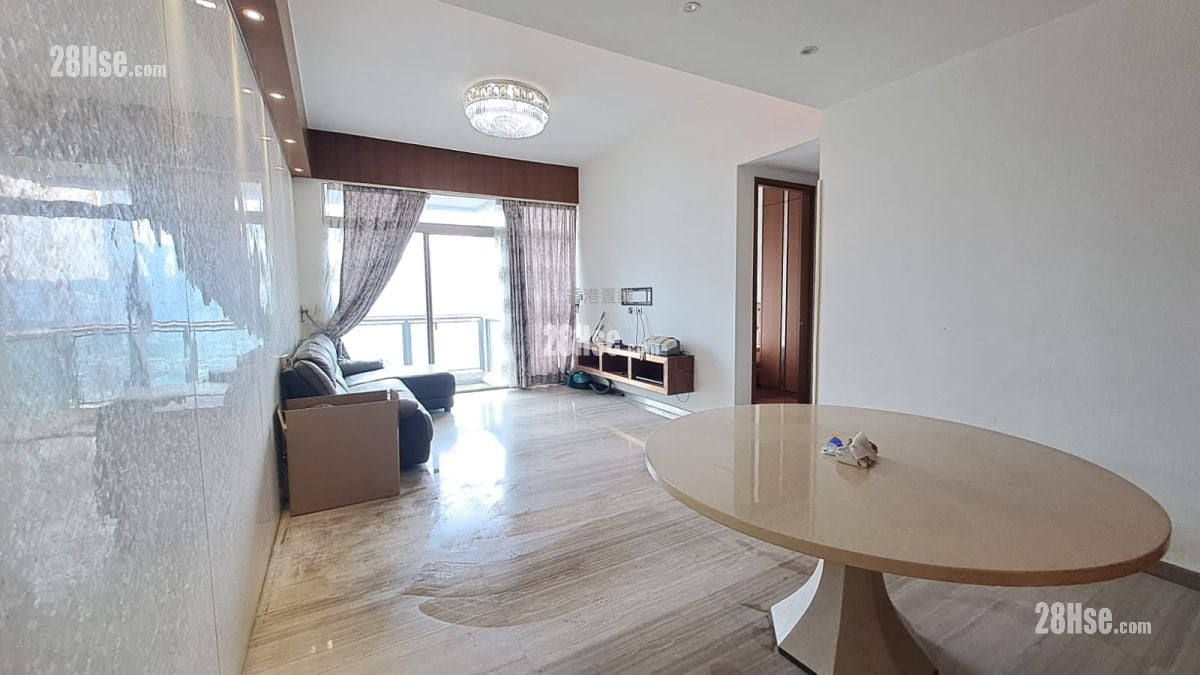 One Silversea Sell 3 Bedrooms , 2 Bathrooms 955 ft²