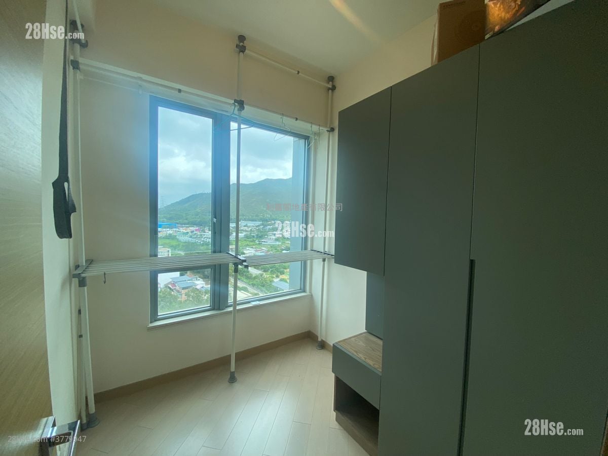 峻峦 售盘 3 房 , 2 浴室 925 平方尺