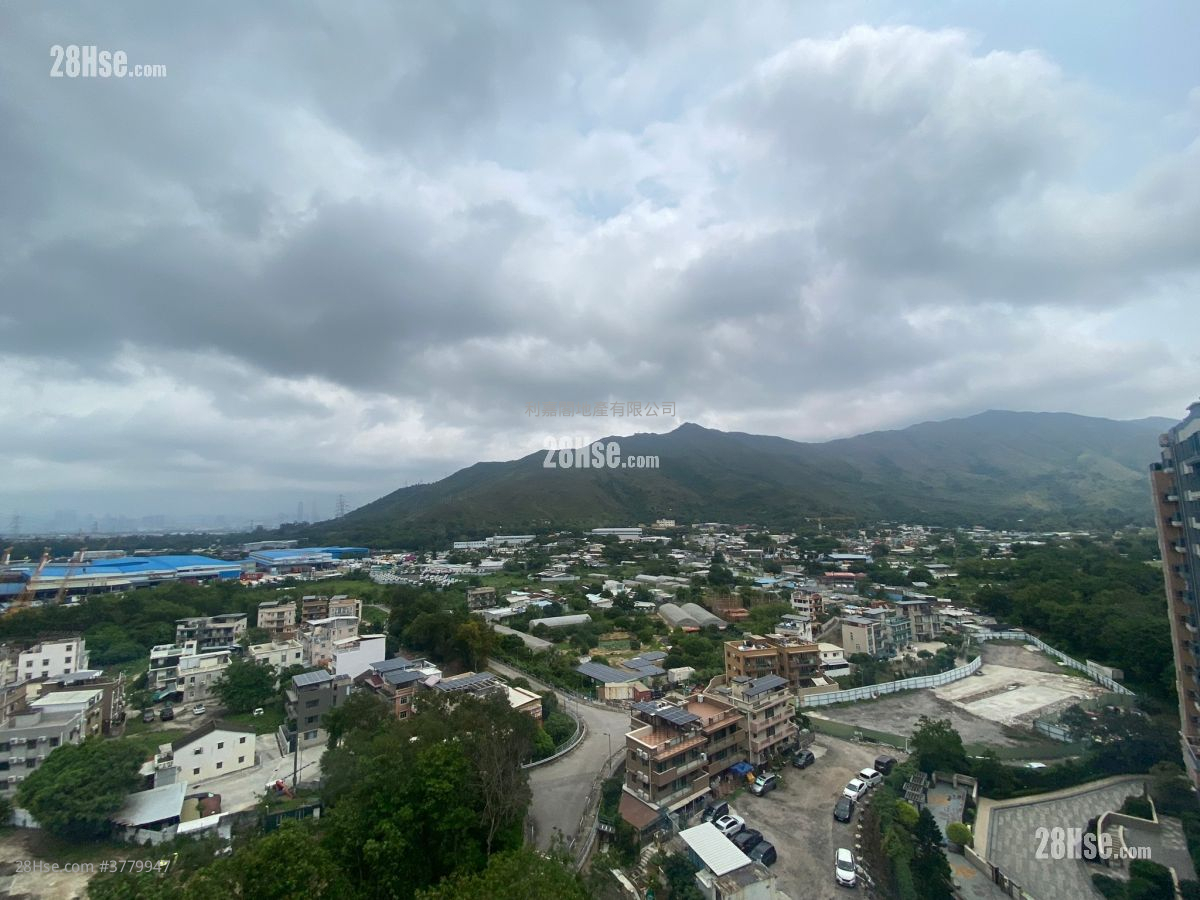 峻峦 售盘 3 房 , 2 浴室 925 平方尺