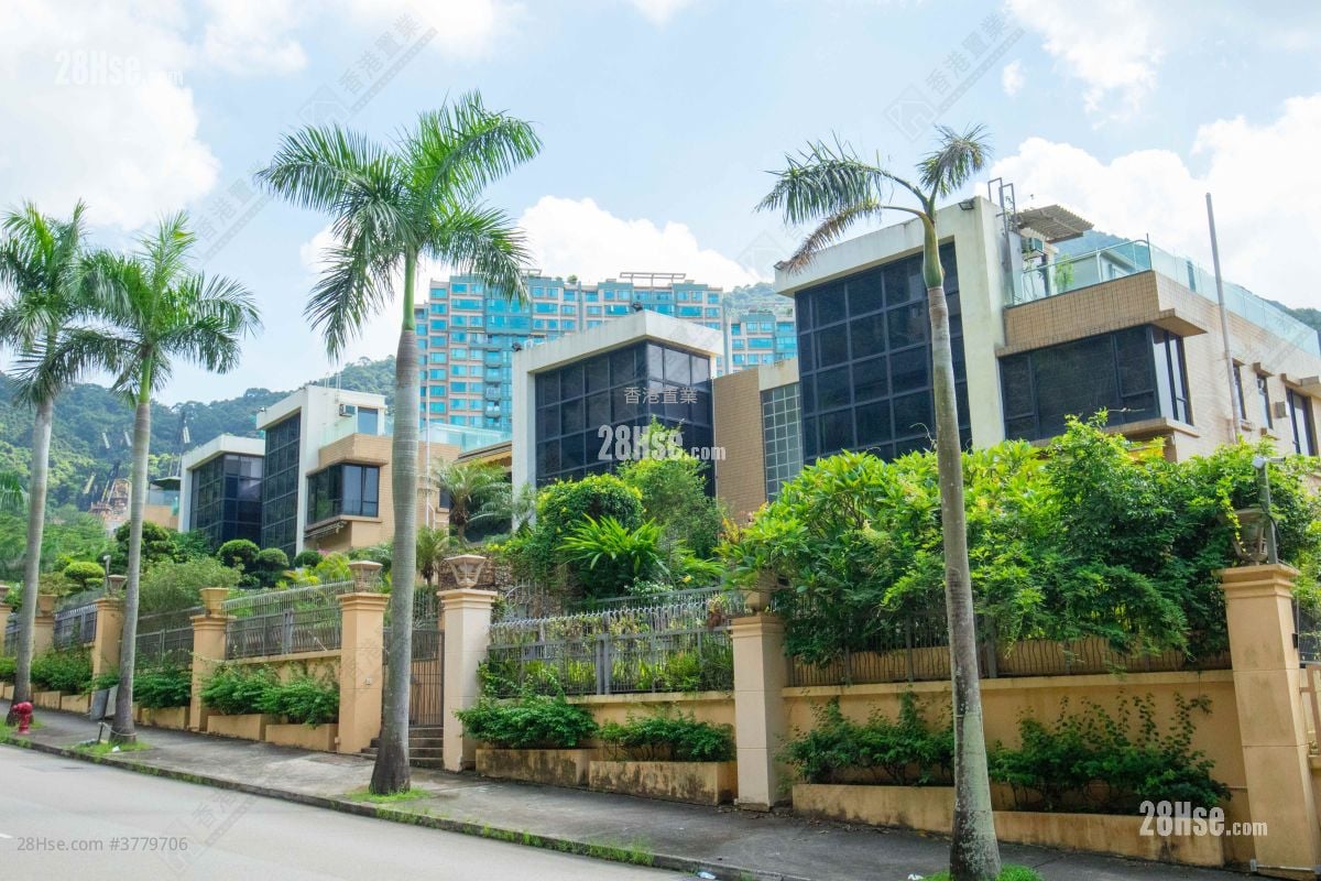 Dynasty Heights Sell 4 Bedrooms , 4 Bathrooms 1,974 ft²