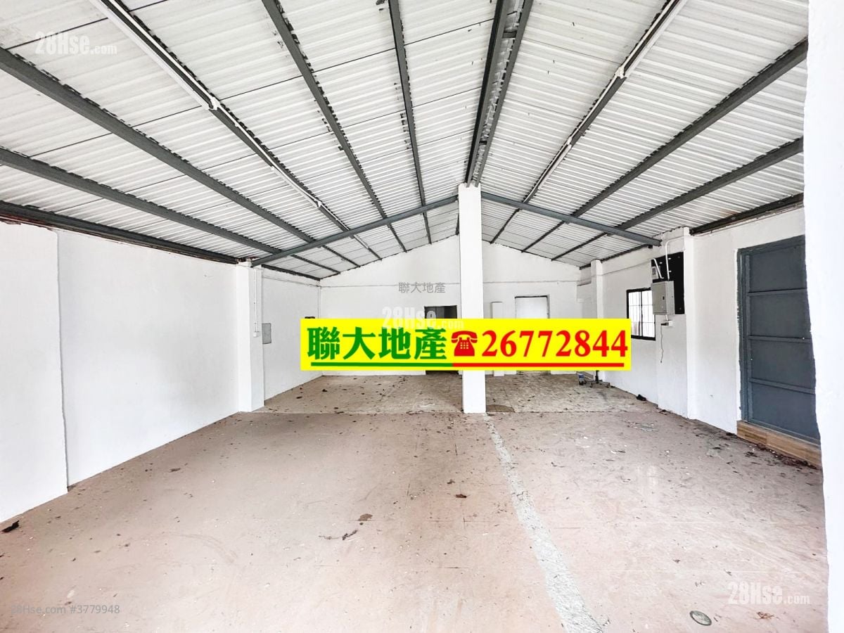 Land Rental 8,600 ft²