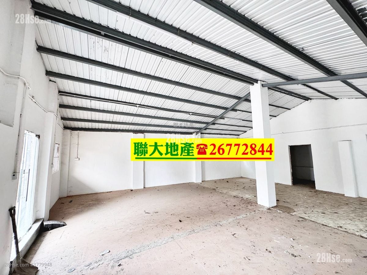 Land Rental 8,600 ft²