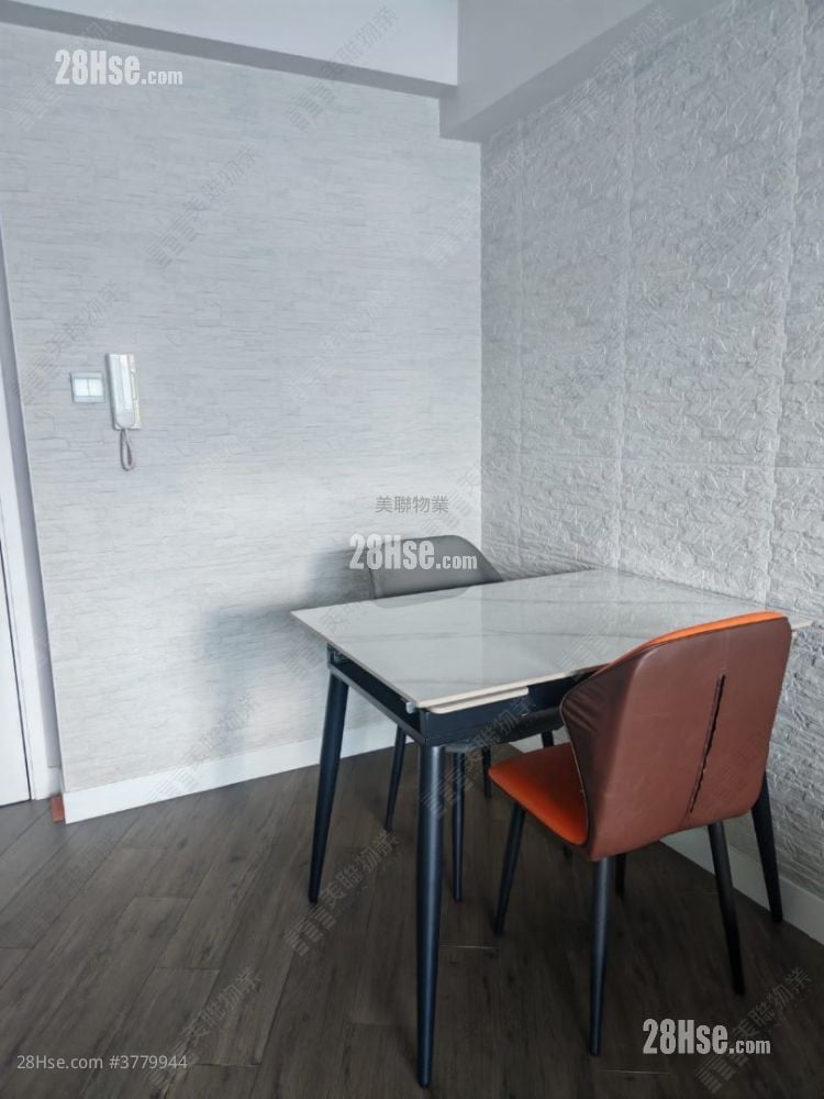 La Costa Sell 2 Bedrooms , 1 Bathroom 465 ft²