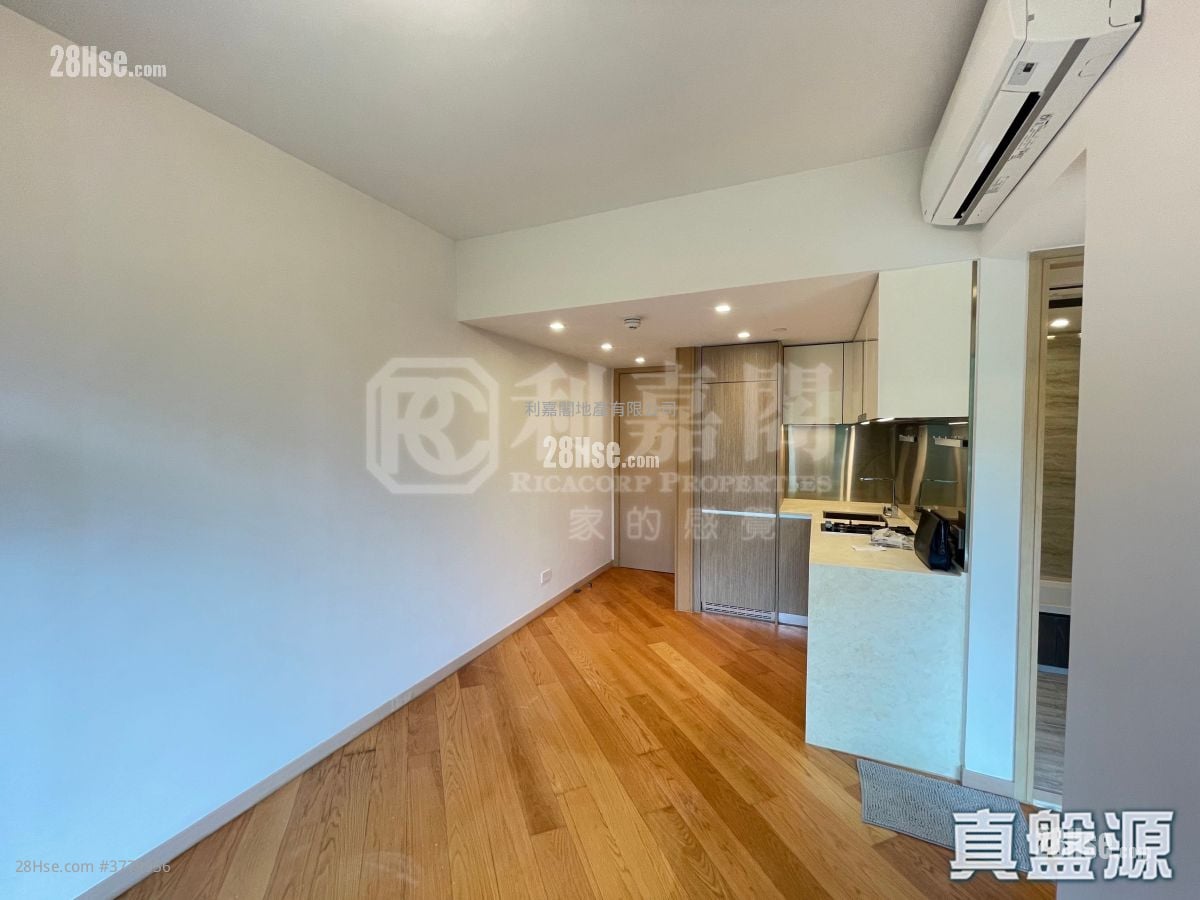 The Regent Sell 2 Bedrooms 457 ft²