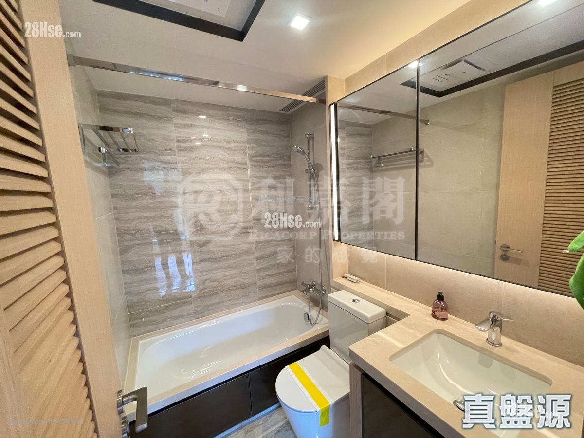 The Regent Sell 2 Bedrooms 457 ft²