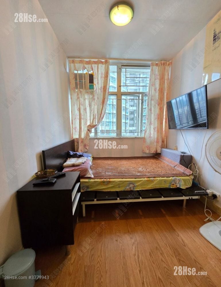 Ka Shing Court Sell 1 Bedroom 606 ft²