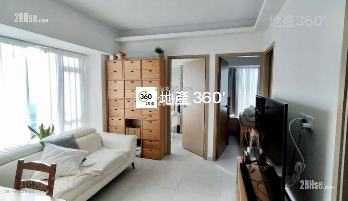 Riviera Lodge Sell 2 Bedrooms , 1 Bathroom 377 ft²