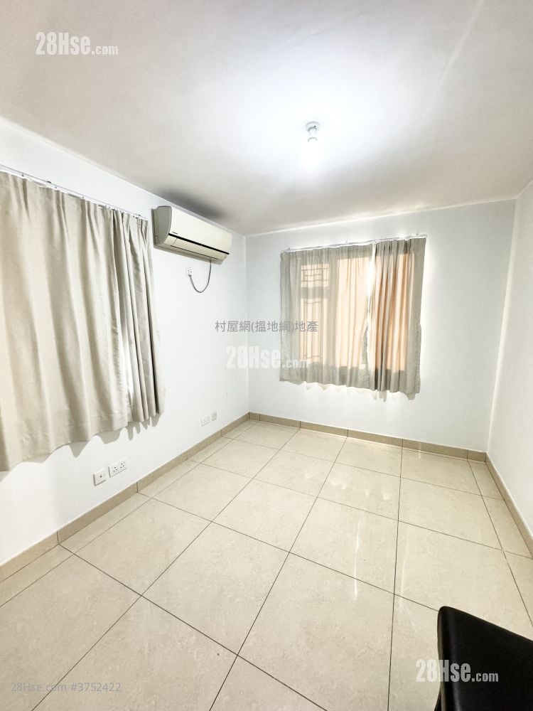 村屋 租盘 2 房 , 2 浴室