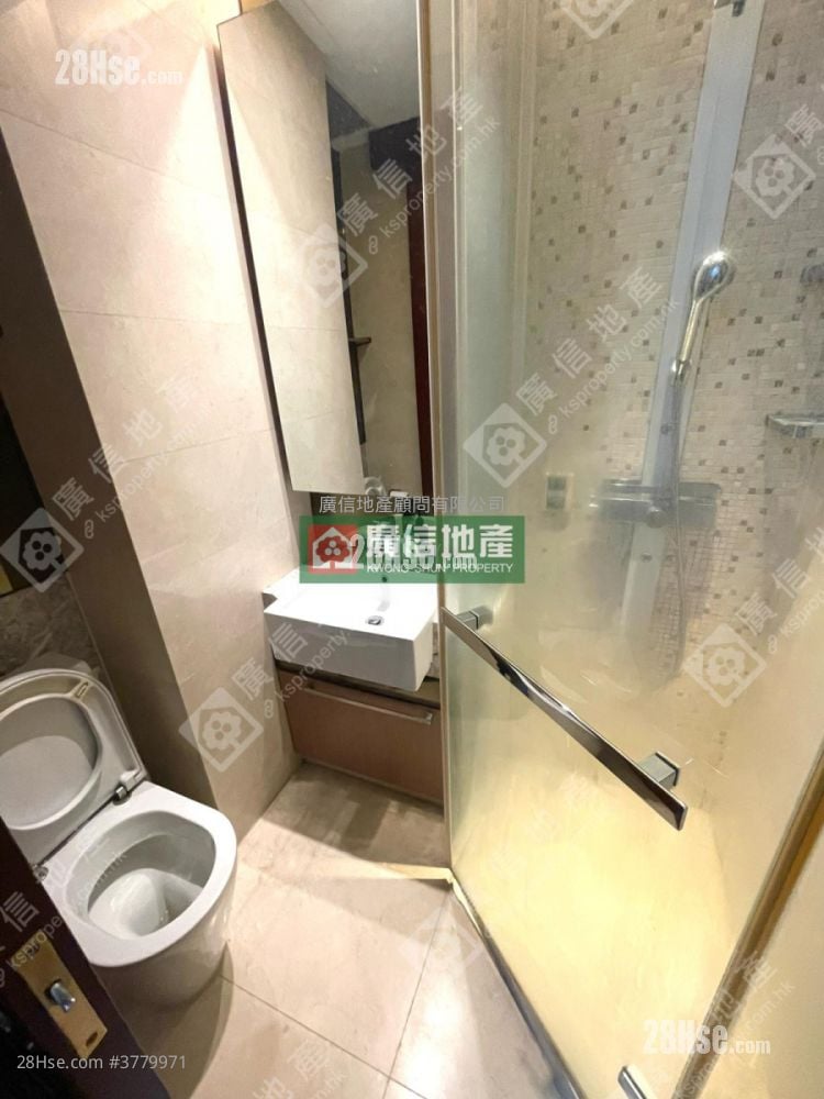 Park Ivy Sell Studio , 1 Bathroom 256 ft²