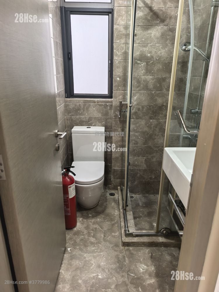 荟点 租盘 开放式间隔 241 平方尺